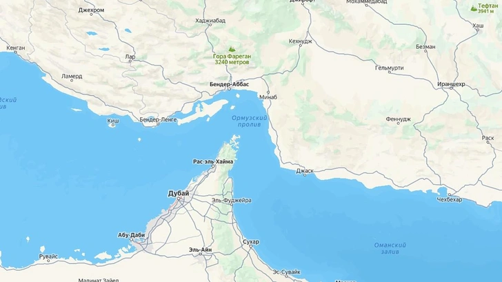 Круизные лайнеры угодили в пробку в Ормузском проливе