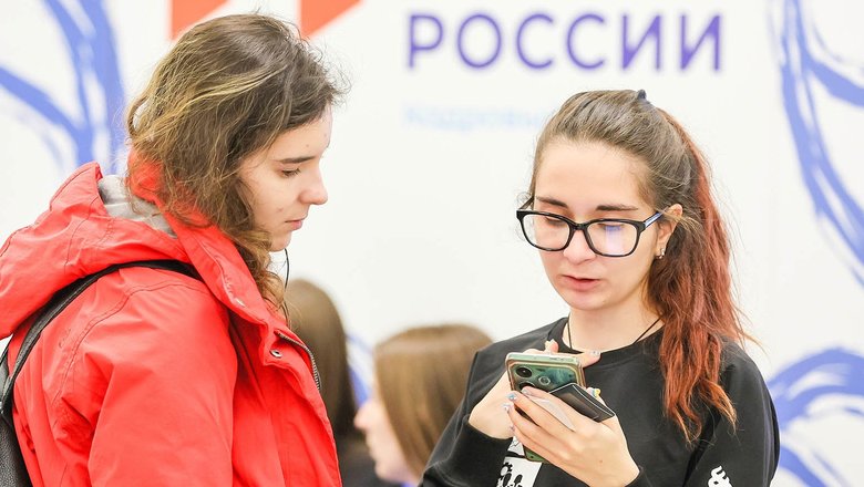 Более 1400 жителей Тверской области нашли работу с начала 2026 года