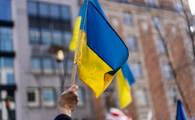 Их нравы: Недовольный ремонтом хозяин электрокара в Тернополе сдал автомехаников ТЦК
