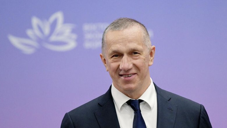 Трутнев поздравил россиян с Днём Победы