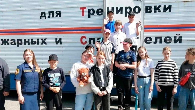 В Свердловской области школьники узнали о специфике работы пожарных